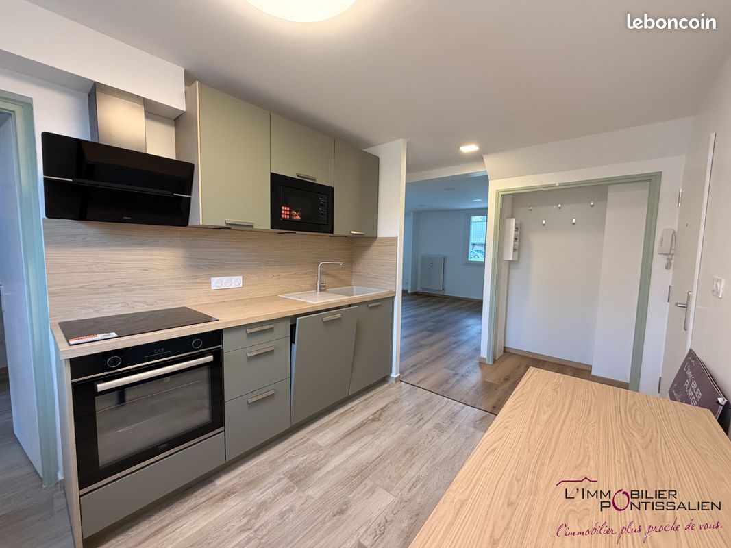 Appartement 5 pièces 89 m² · à Pontarlier · 89 m² · 1 400 €