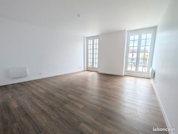 Appartement 68m2 - 2 chambres avec terrasse - Casteljaloux centre