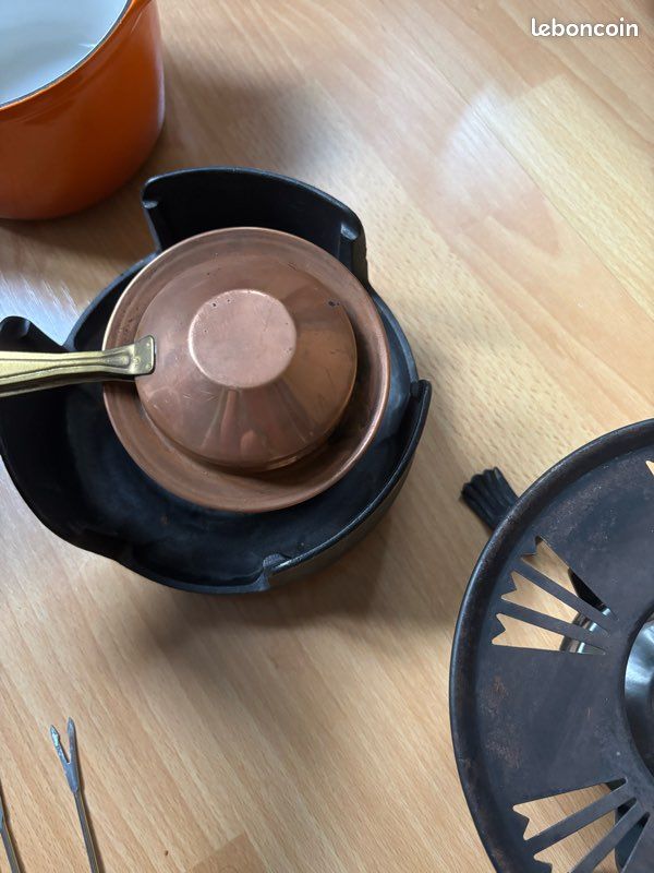 Service à fondue vintage en fonte émaillée orange Nomar avec boîte d’origine (image 8)
