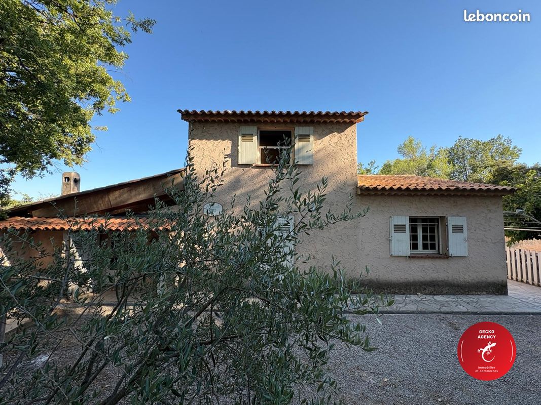 Maison 6 pièces 166 m² · à Figanières · 166 m² · 360 000 €