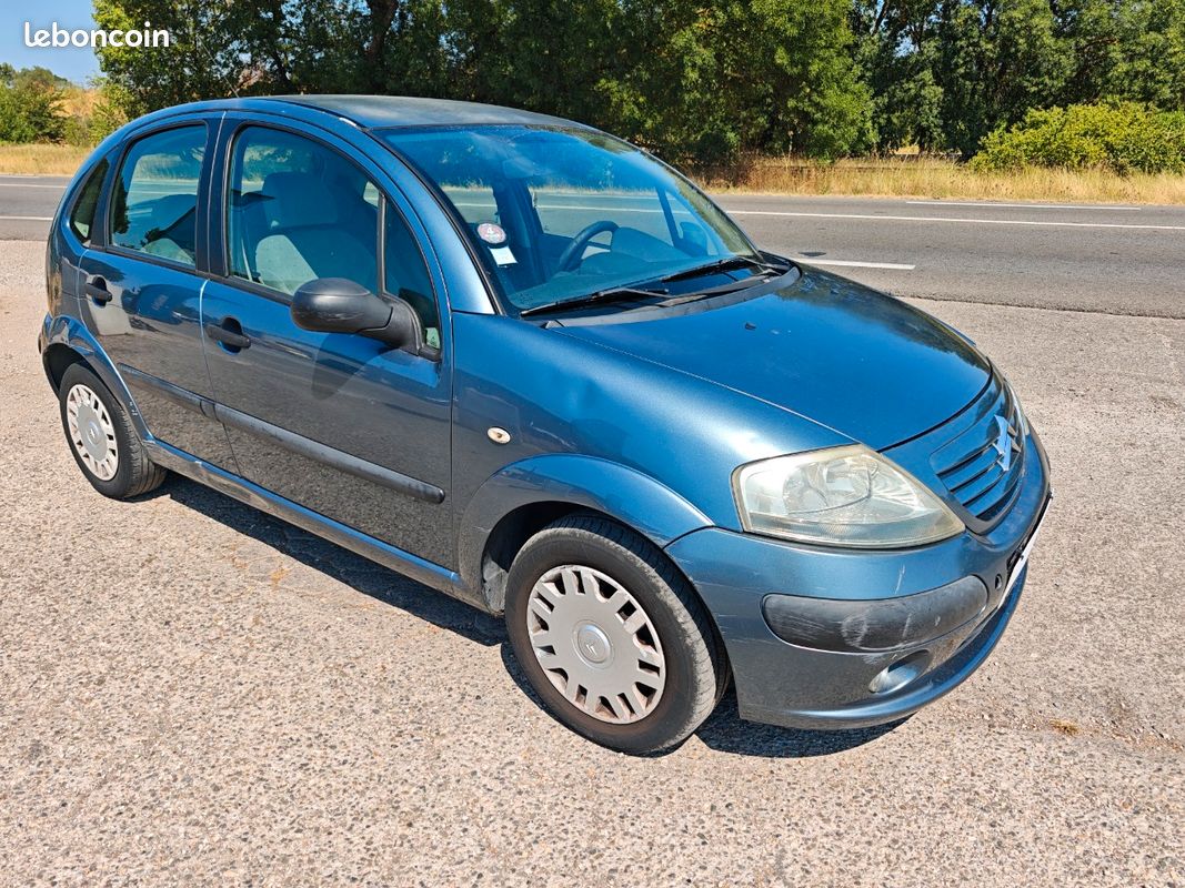 Citroën c3 1.4 70 cv / clim ok / attelage / ct ok (image 2)