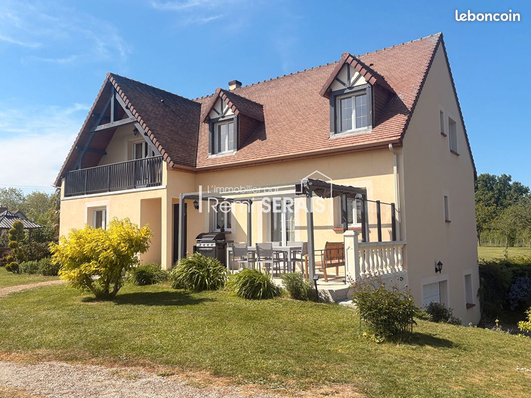 Maison 8 pièces 163 m² · à Sées · 163 m² · 338 000 €