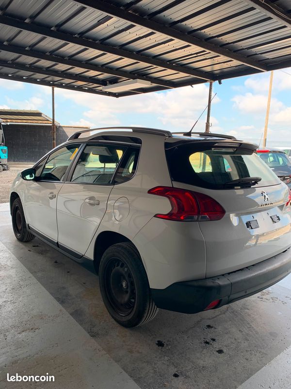 Peugeot 2008 1.2 VTI Active distribution a jour garanti (image 3)