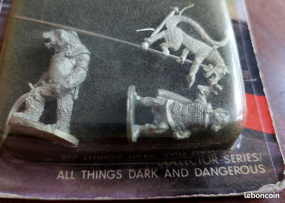 Figurines Ral Partha Gnolls + Bannière (image 3)