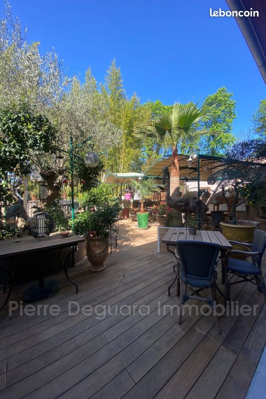 Maison 446 m² · à Anduze · 446 m² · 917 048 €