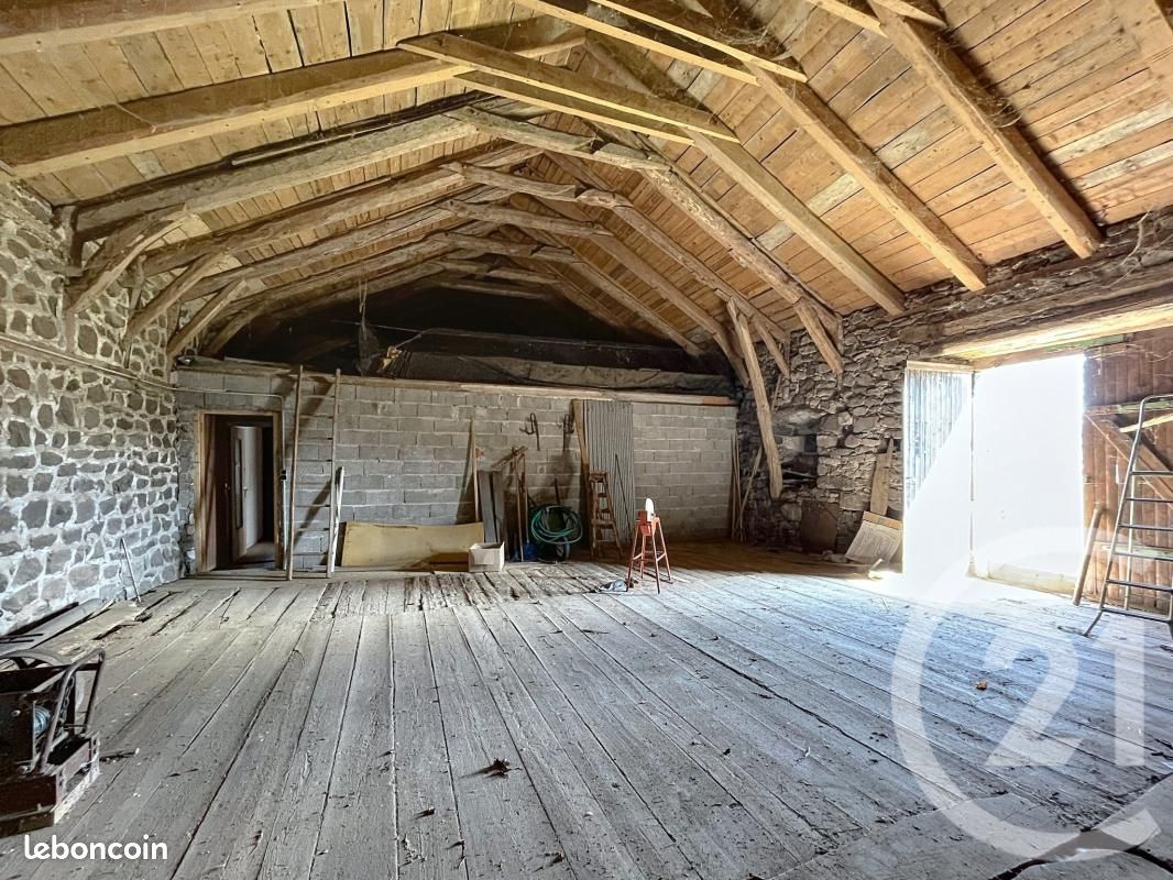 Maison 4 pièces 78 m² · à Champclause · 78 m² · 85 000 €