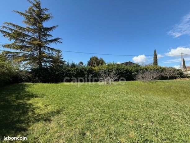 Terrain 573 m² Cadenet