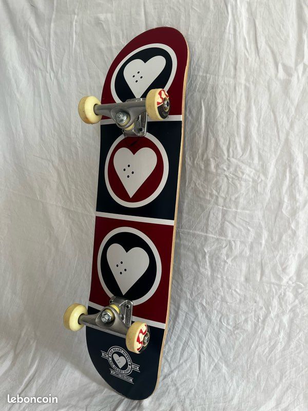 Skate (image 3)