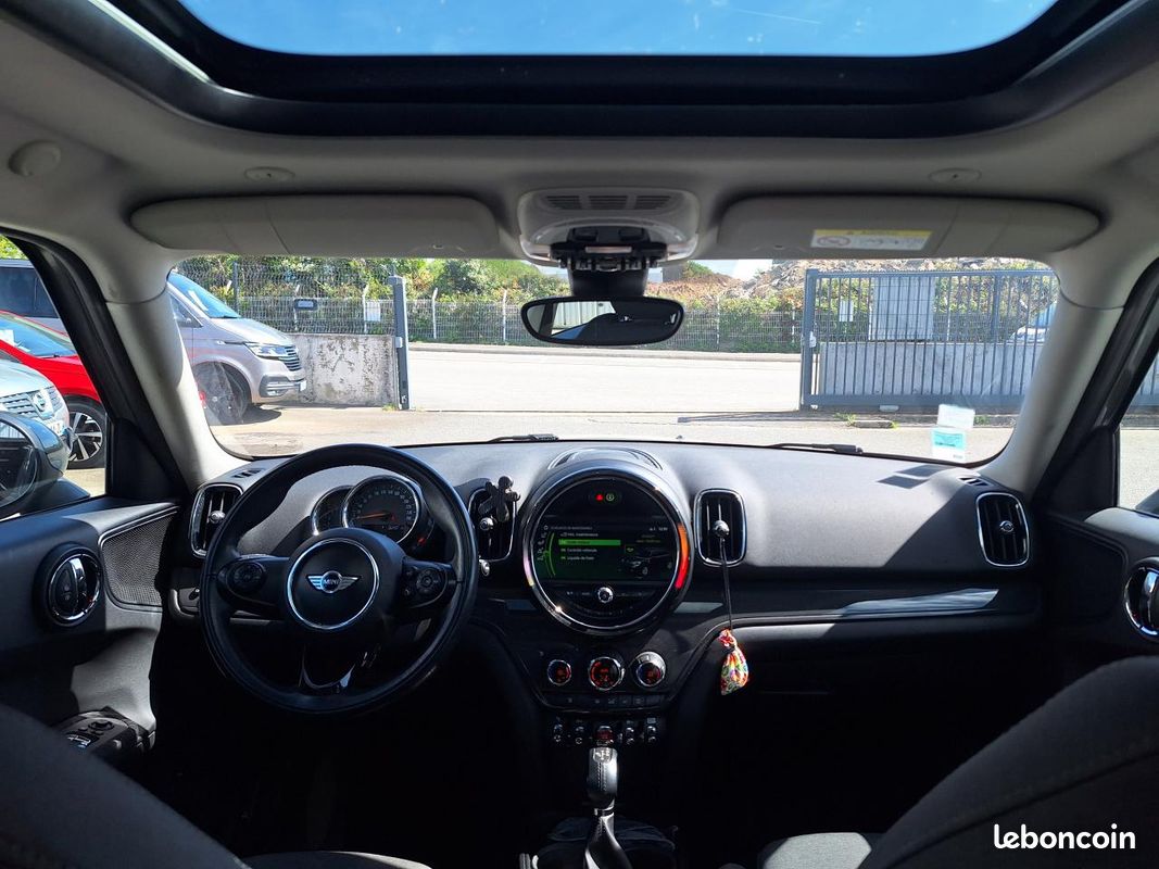 Mini countryman 1.5 135 cooper red hot chili bva (image 15)