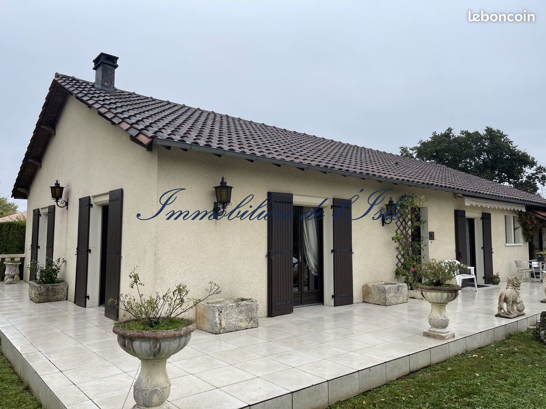 Maison 4 pièces 151 m² · à La Tour-Blanche-Cercles · 151 m² · 192 600 €