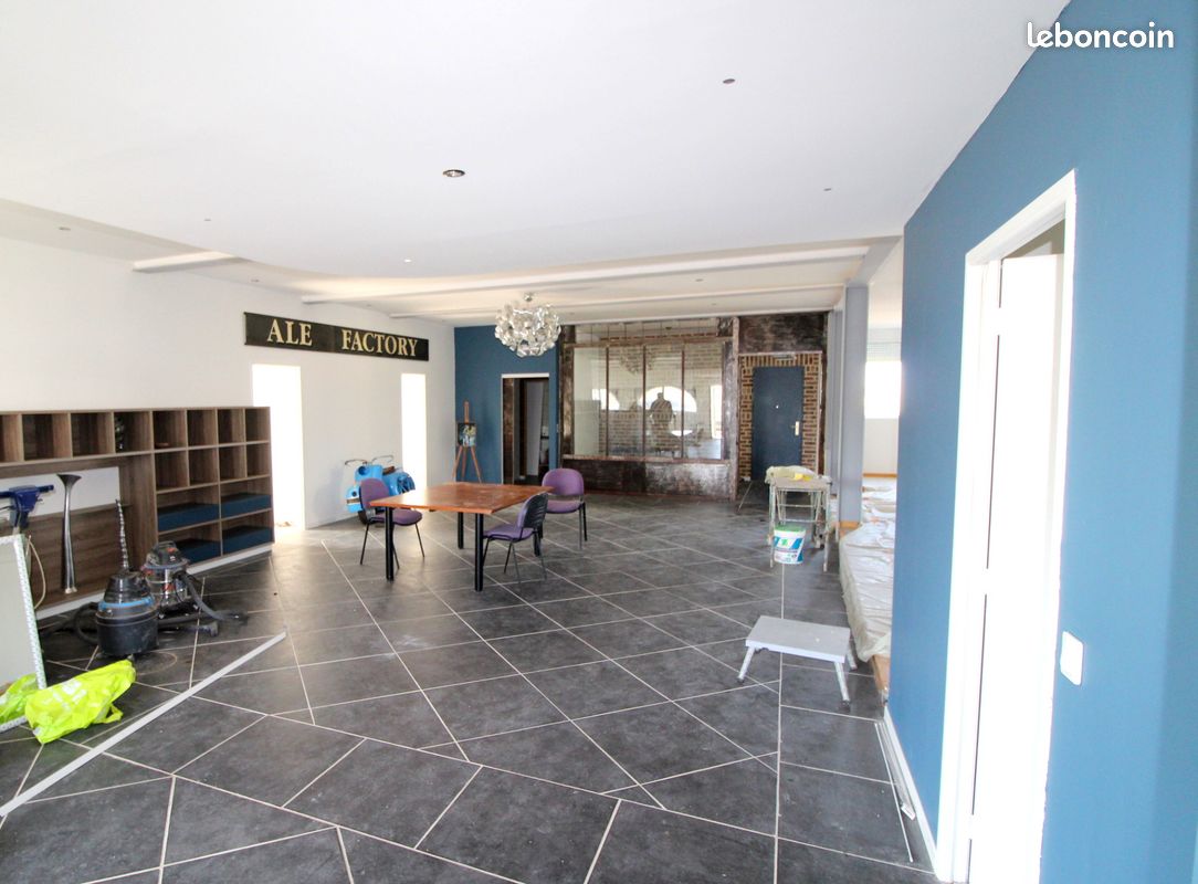 Appartement 5 pièces 268 m² · à Corbie · 268 m² · 360 000 €