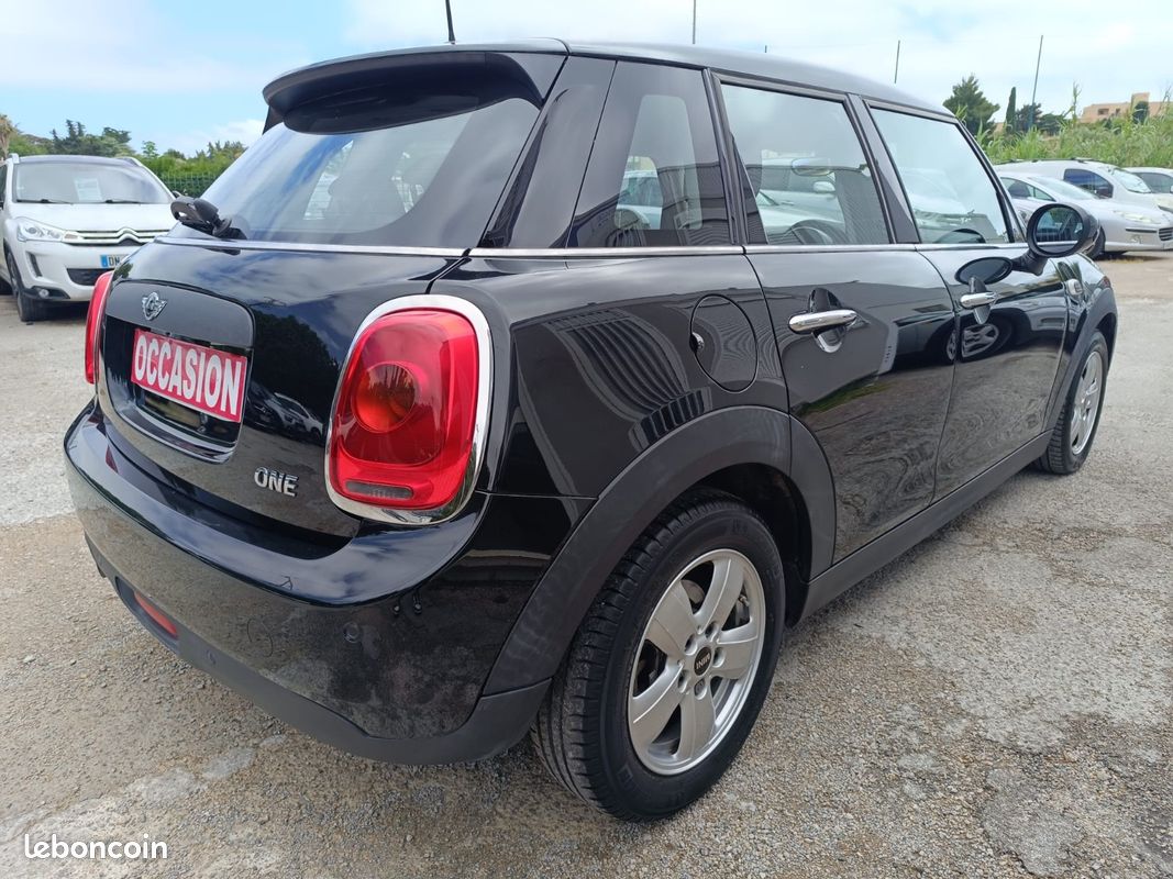 MINI Mini 5-pt. F55 One Business Design Steptronic (image 3)