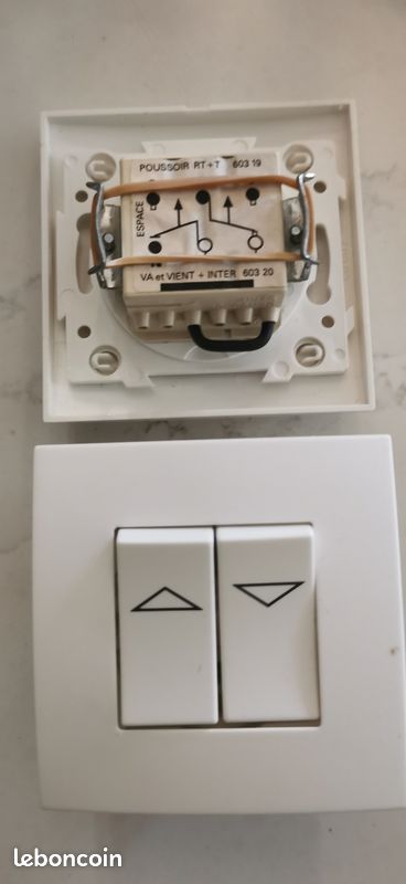 Legrand - Interrupteur Pour Volets Roulants Appareillage Saillie Blanc 86013 88524086