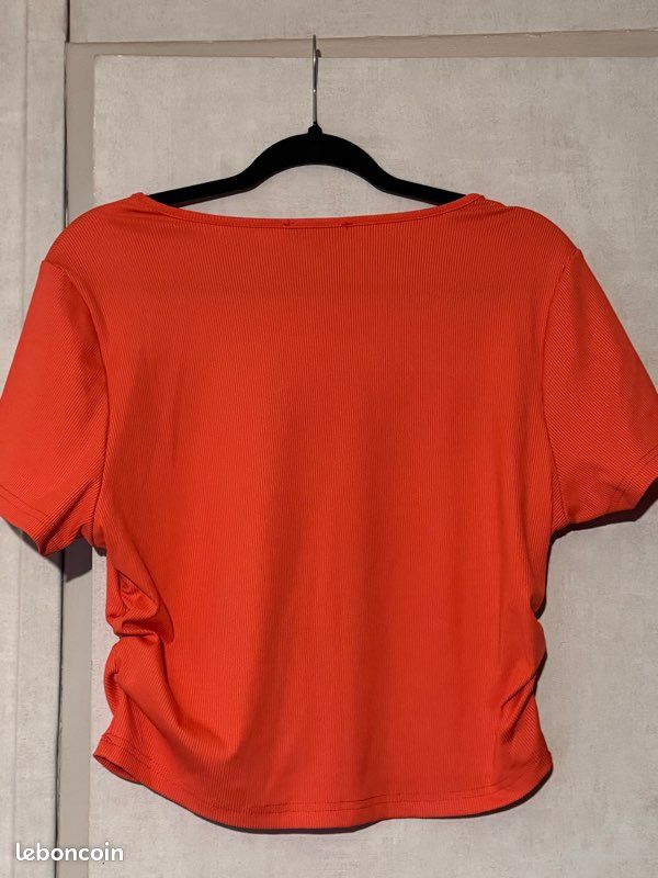 Crop top orange moulant (image 3)