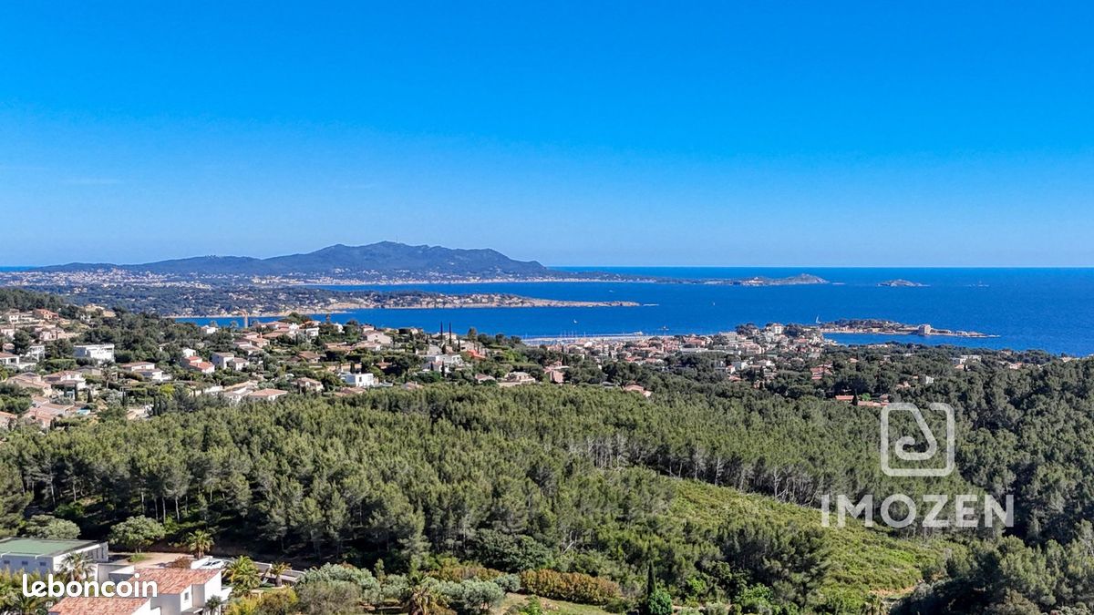 Maison 10 pièces 220 m² · à Bandol · 220 m² · 1 490 000 €