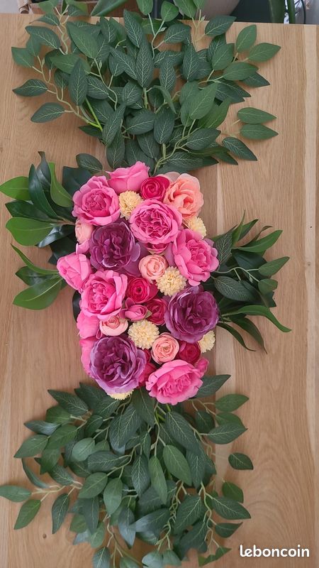 Composition florale artificielle (image 1)