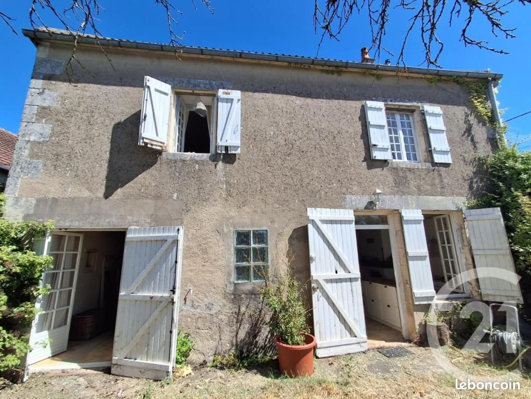 Maison 4 pièces 118 m² · à Étais-la-Sauvin · 118 m² · 59 000 €