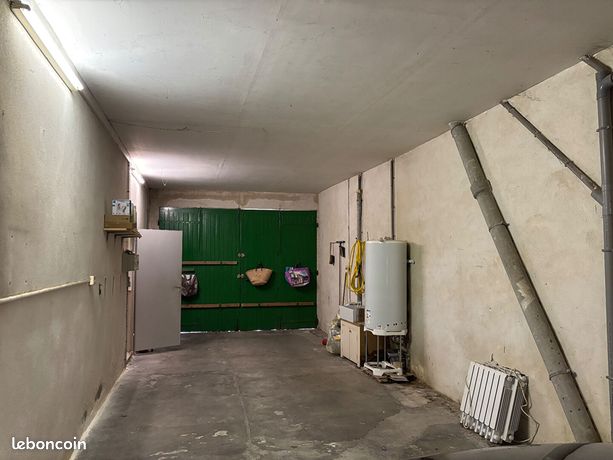 https://img.leboncoin.fr/api/v1/lbcpb1/images/82/32/34/8232340a1b6113fabb2525797d3d4b523445a1b0.jpg?rule=ad-image