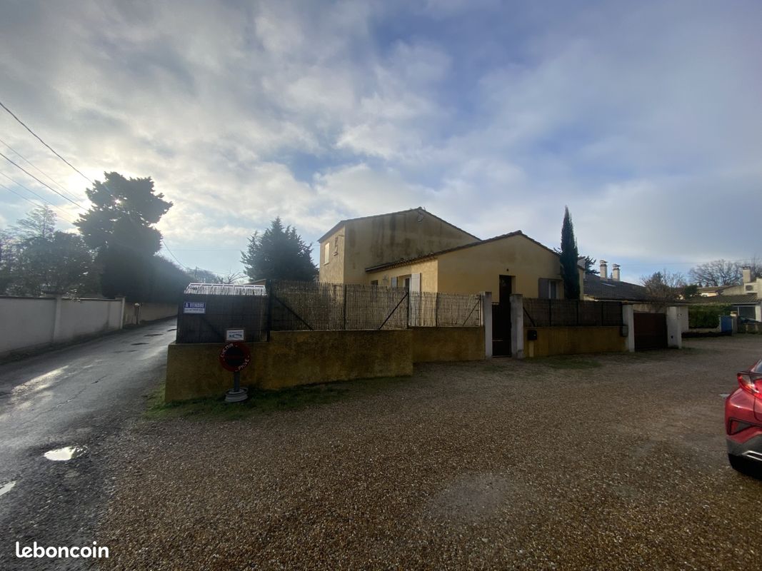 Appartement 7 pièces 145 m² · à L'Isle-sur-la-Sorgue · 145 m² · 630 000 €