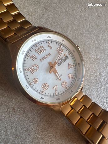 Fossil AM4334 Maddox Rose Gold MOP Dial Day Date Watch New Battery Womens 10 ATM Fossil Watch Womens 39mm Gold Tone Day Date MOP Dial AM-4334  main image 2