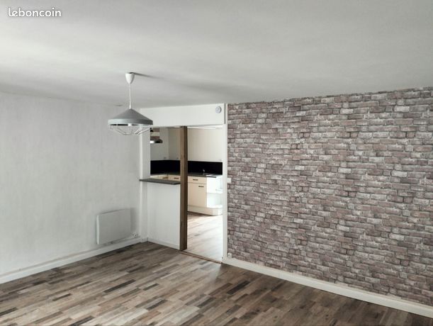 Appartement rénové Audruicq centre