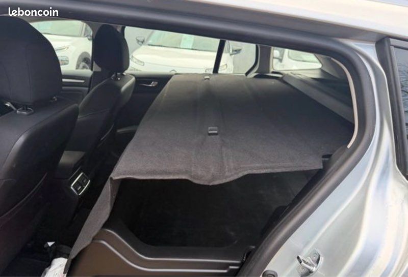 ✅ MEGANE 4 ESTATE BLUE DCI 115 CH EDC EVOLUTION SOCIETE ➡️ 13750 euros HT (image 5)