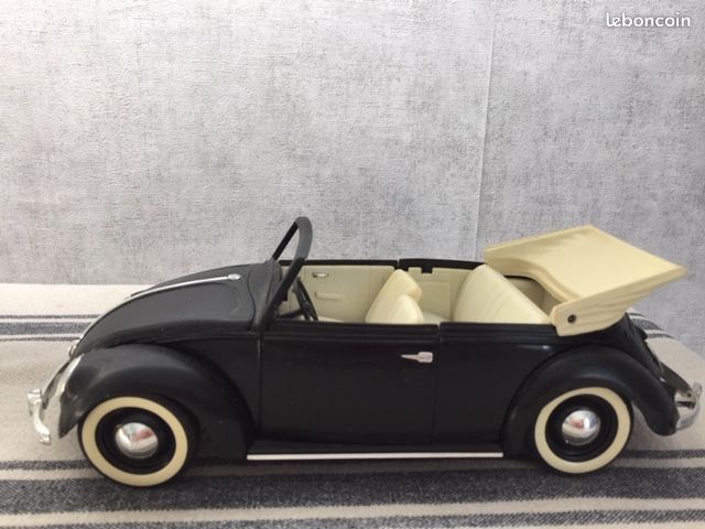 Volkswagen Coccinelle Custom 1949 – Solido 8304 – Échelle 1/17 – Noir – Rare