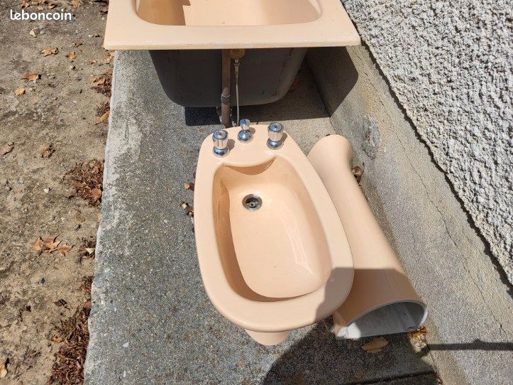 Ensemble Salle de Bains Faïence (Baignoire, lavabo Double, bidet) (image 4)