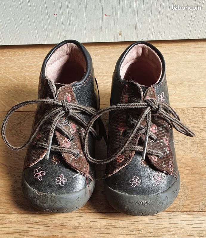 Chaussures premièrs pas en cuir Pat et Ripaton bébé fille pointure