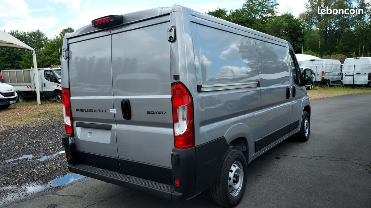 Peugeot BOXER FG GRIS CLAIR L2H1 3.0 120CH S&S (image 5)