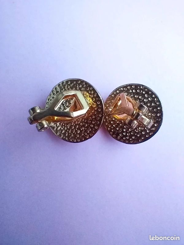 Boucles D'oreilles Clips Vintage Finement Striées Couleur Or - Modèle *1737 - Occasion Très Bon état