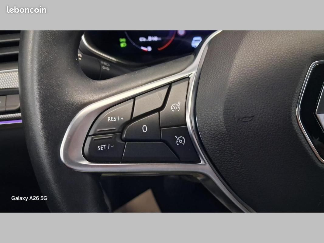 Renault Arkana E-Tech hybride 145 - 22 Techno (image 13)