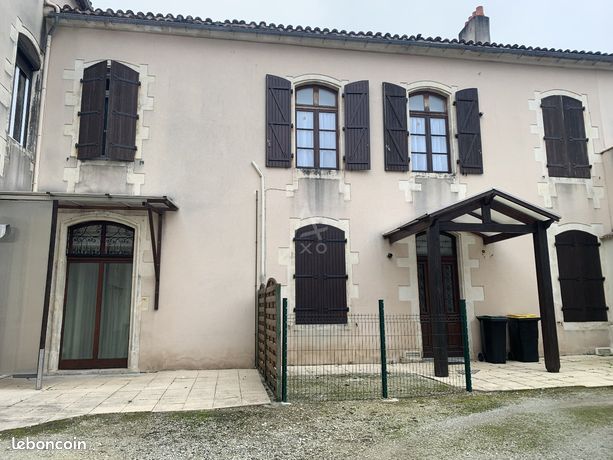 Immeuble 296 m² RUFFEC