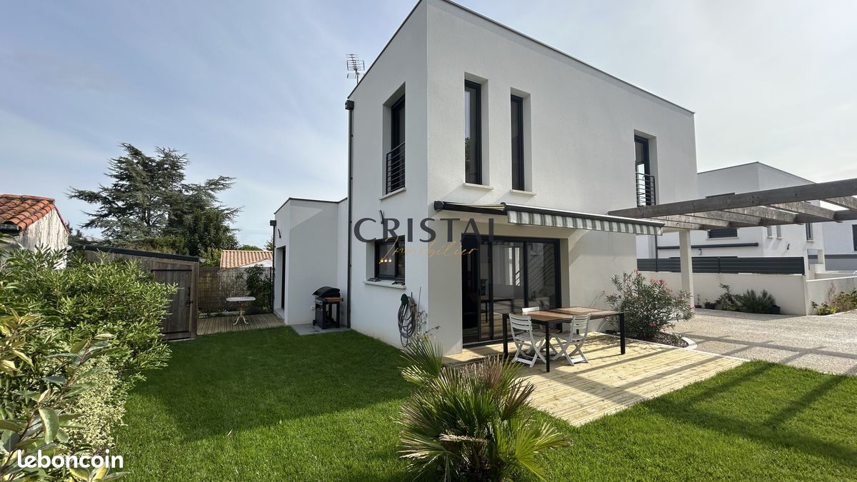 Maison 4 pièces 103 m² · à Vaux-sur-Mer · 103 m² · 581 000 €