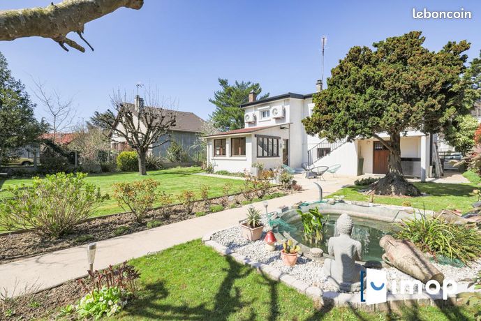 Pavillon 8 pièces 155 m²