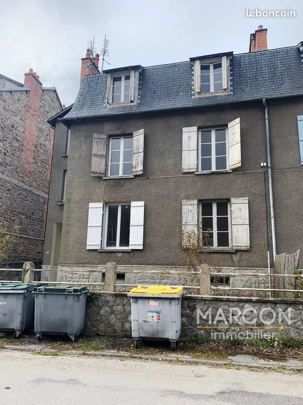 Immeuble 9 pièces 171 m² · à Auzances · 171 m² · 44 000 €