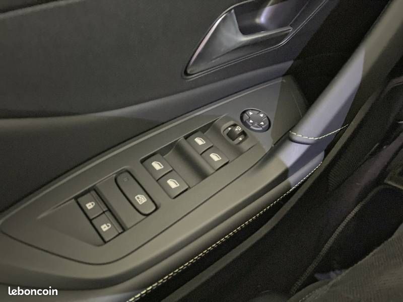 Peugeot 408 Hybrid 136 e-DCS6 GT (image 20)