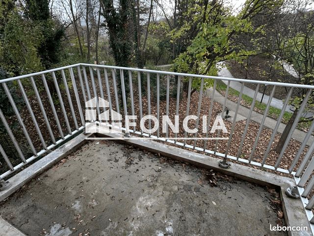 Appartement a louer  - 1 pièce(s) - 27.6 m2 - Surfyn