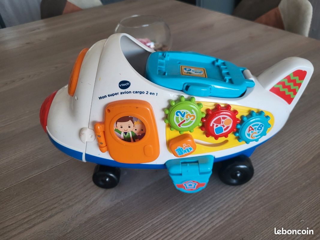 Avion cargo (image 1)