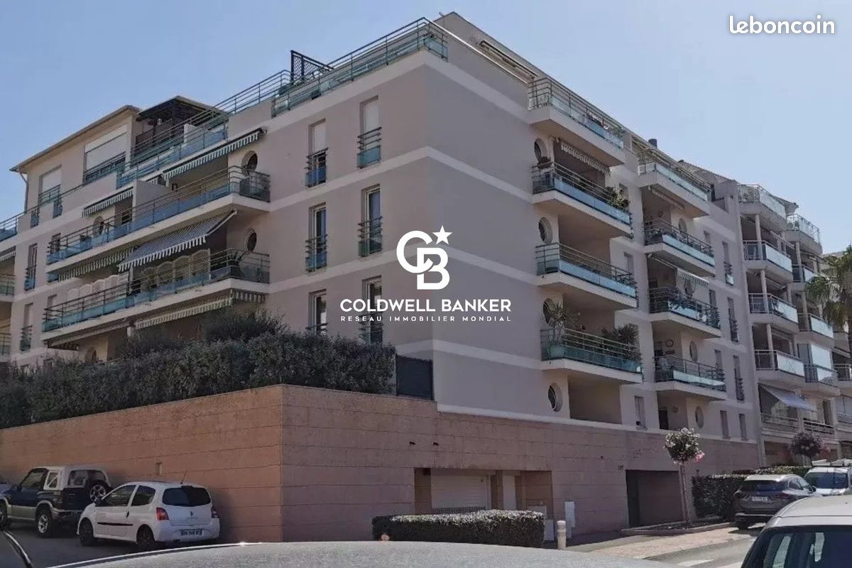 Appartement 4 pièces 153 m² · à Saint-Raphaël · 153 m² · 997 500 €