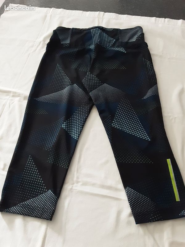 Legging court de sport taille M Marque Crivit (image 2)
