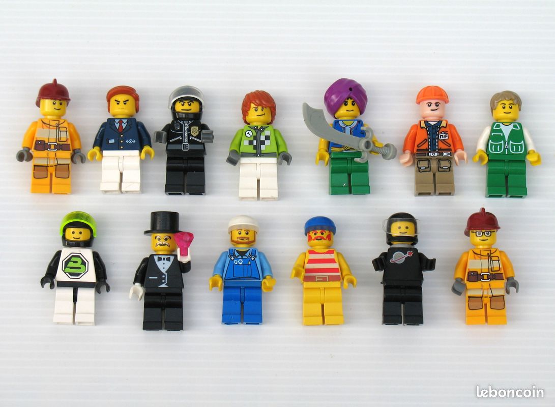Annonces similaires 1/3 13 personnages + 5 kilos de vrac 100 % LEGO (image 3)