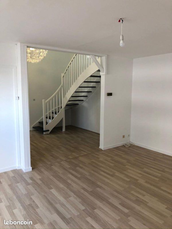 Appartement a louer douai - 5 pièce(s) - 100 m2 - Surfyn