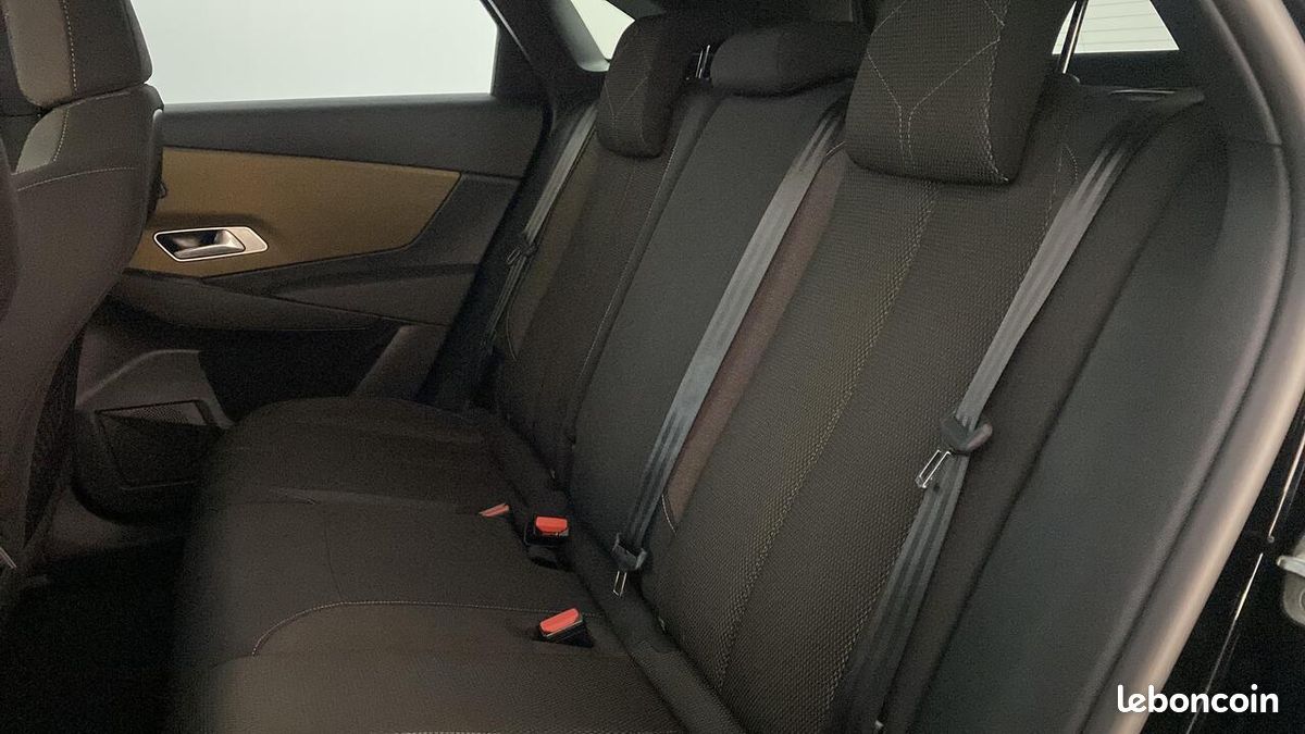 DS DS7 Crossback Business 1.5 BlueHDi 130CV BVA8 2021 (image 4)