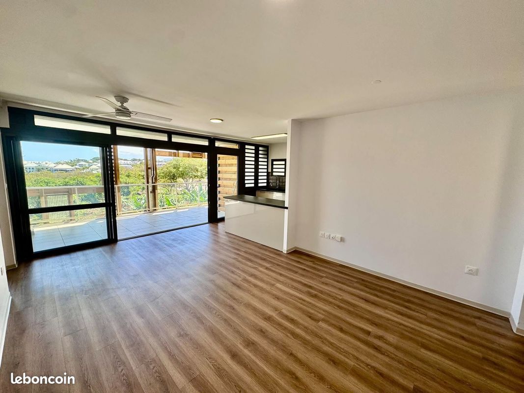 Appartement 4 pièces 78 m² · à Saint-Pierre · 78 m² · 390 000 €