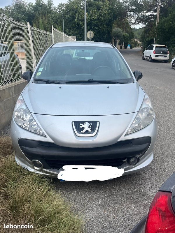 Peugeot 207 automatique (image 1)
