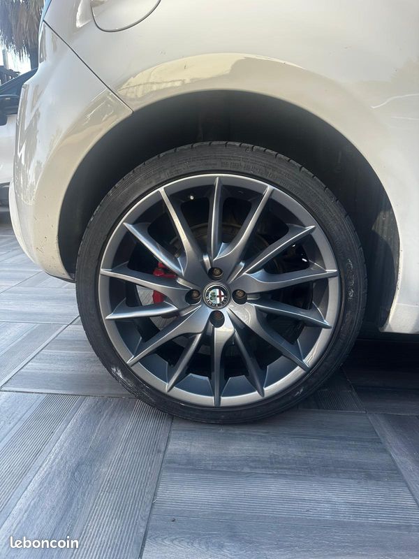 ALFA ROMEO MiTo 1.4 170ch Quadrifoglio Verde - 2010 - 182 000 km (image 15)