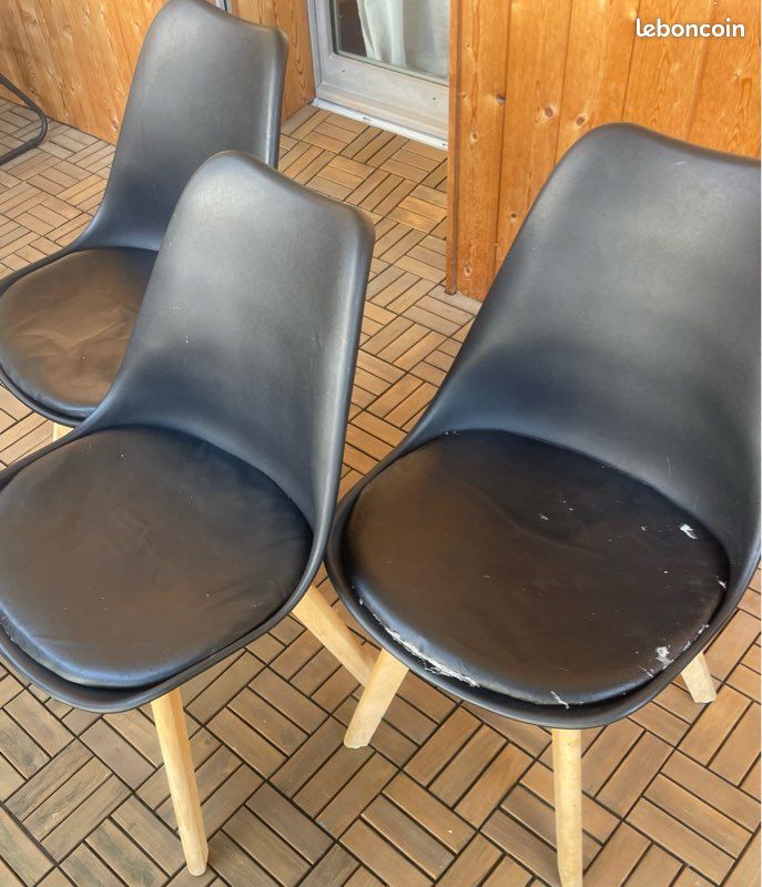 Lot 3 chaises scandinaves (image 2)