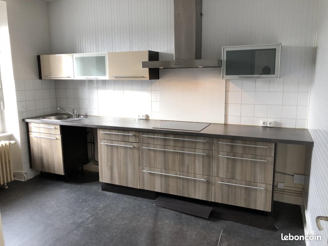 Appartement 4 pièces 89 m² · à Château-Chervix · 89 m² · 560 €