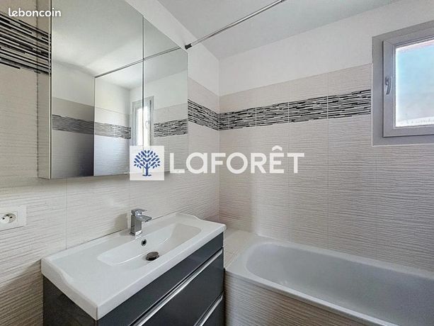 https://img.leboncoin.fr/api/v1/lbcpb1/images/82/4b/d1/824bd182f2be80ec2d62321d97b9effd214462d0.jpg?rule=ad-image